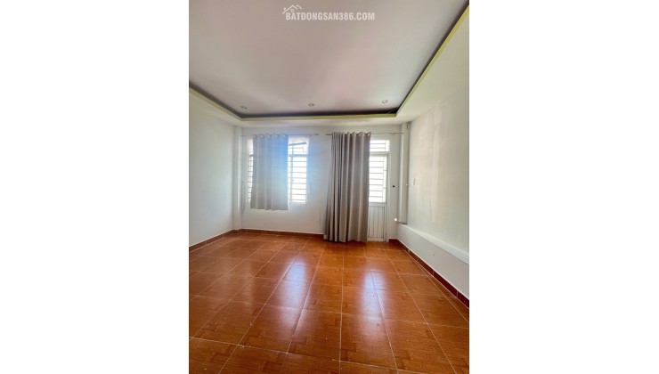 7.9 TỶ - KHU VỰC HAI BÀ TRƯNG + LÝ CHÍNH THẮNG - QUẬN 3 - 4 TẦNG BTCT - 5PN - HẺM THÔNG THOÁNG